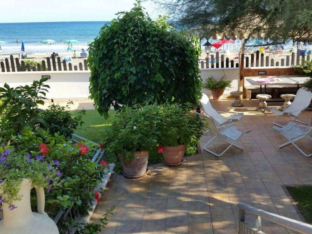 Villa a Terracina in Riva dei Gabbiani - Foto 4