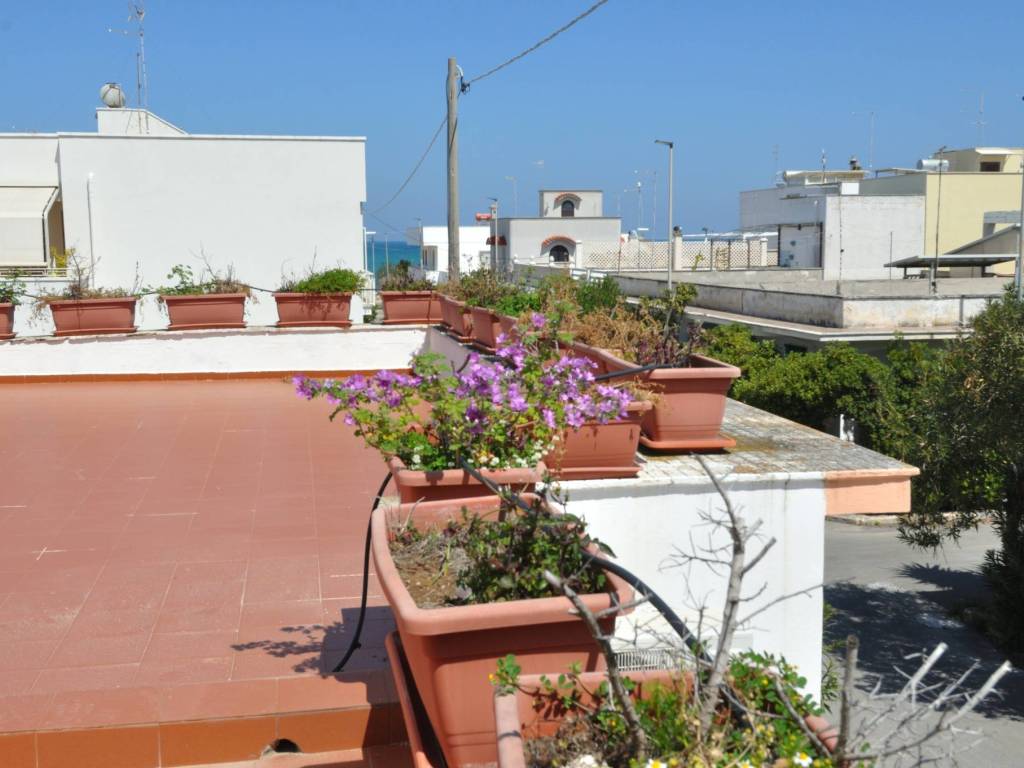 Casa indipendente a Carovigno in Via Giove, 30 - Foto 2