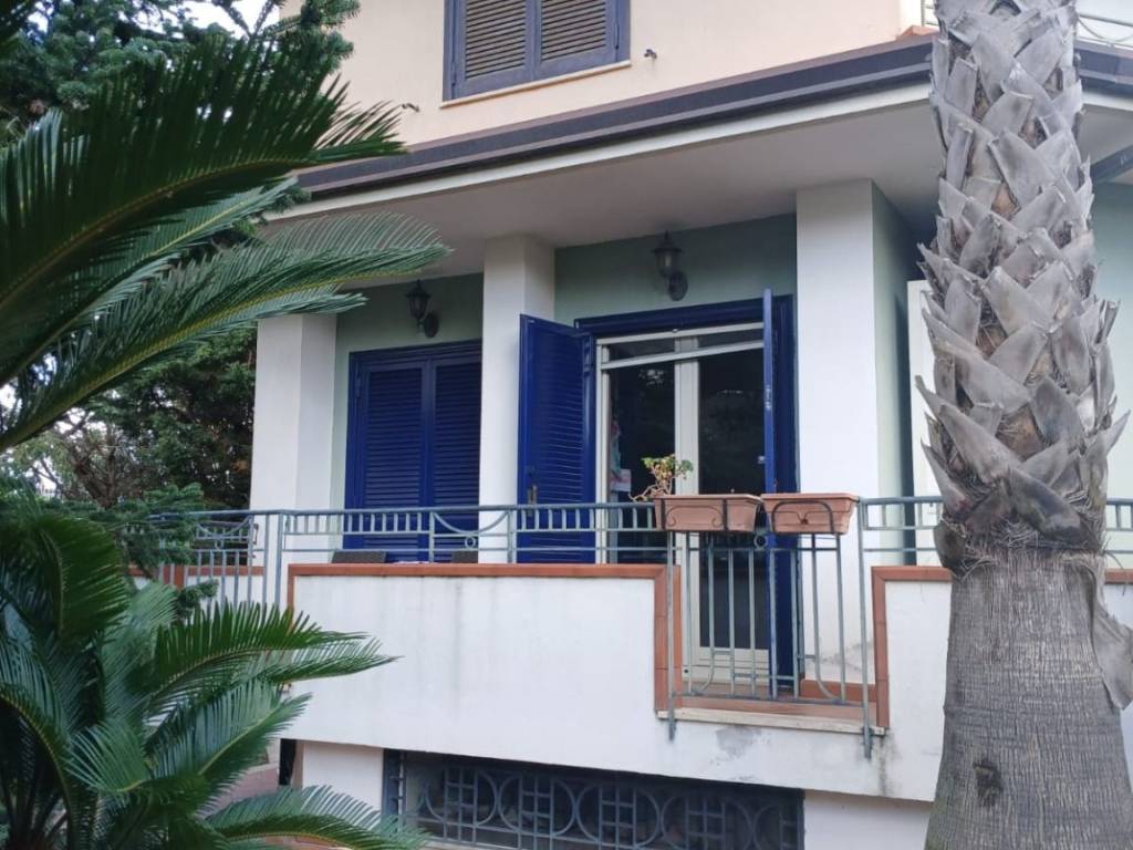 Villa a Marano di napoli in Via Marano Quarto - Foto 2