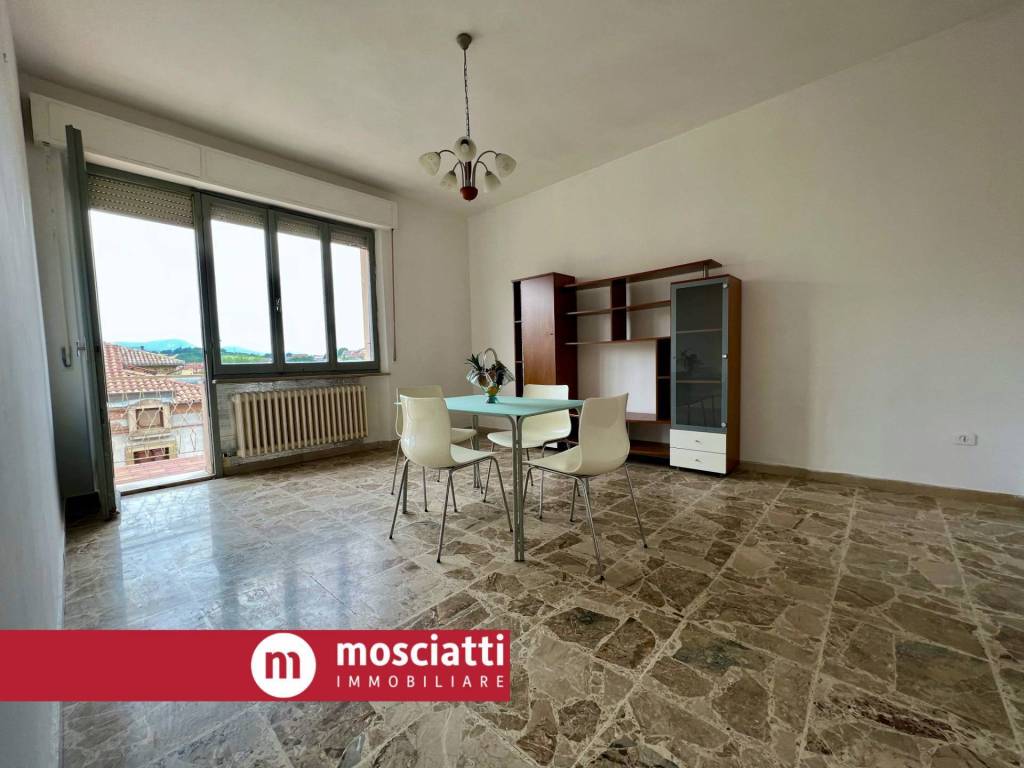 Appartamento a Castelraimondo in Corso Italia, 19 - Foto 3
