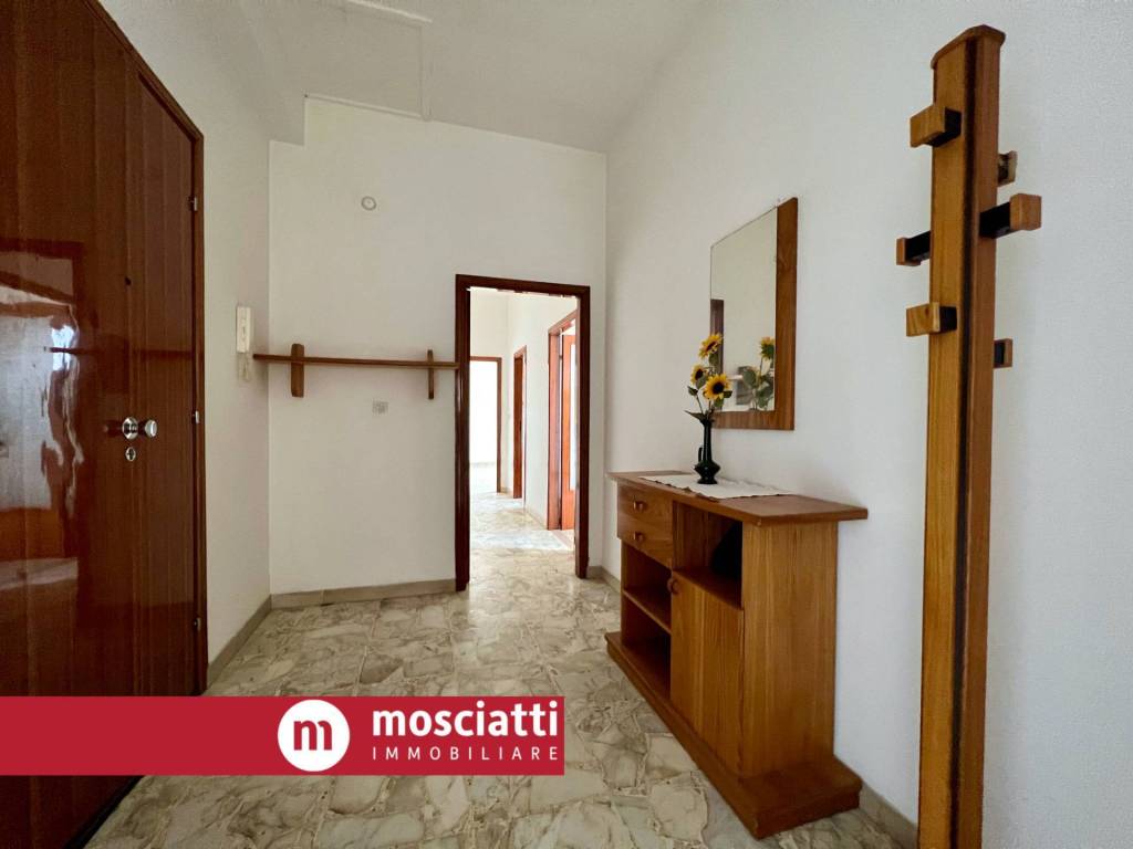 Appartamento a Castelraimondo in Corso Italia, 19 - Foto 5