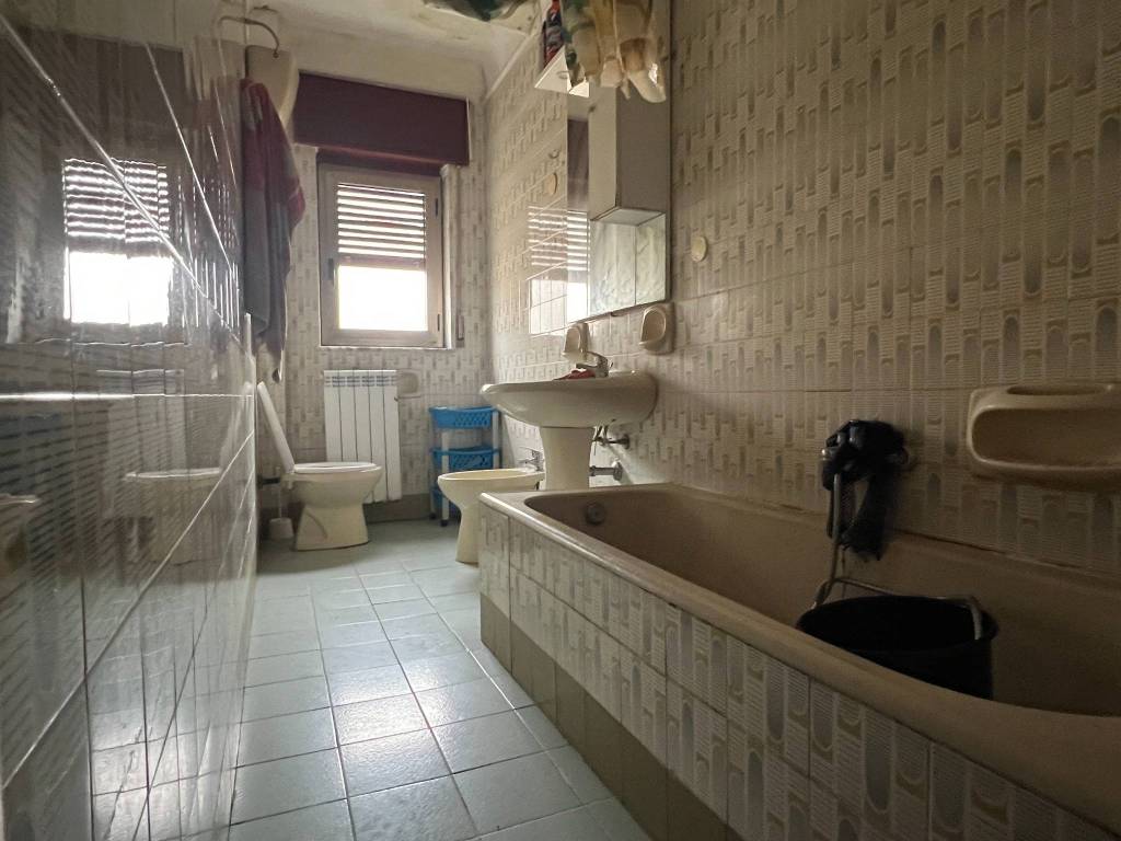 Appartamento a Taranto in Via Cesare Battisti, 44 - Foto 4