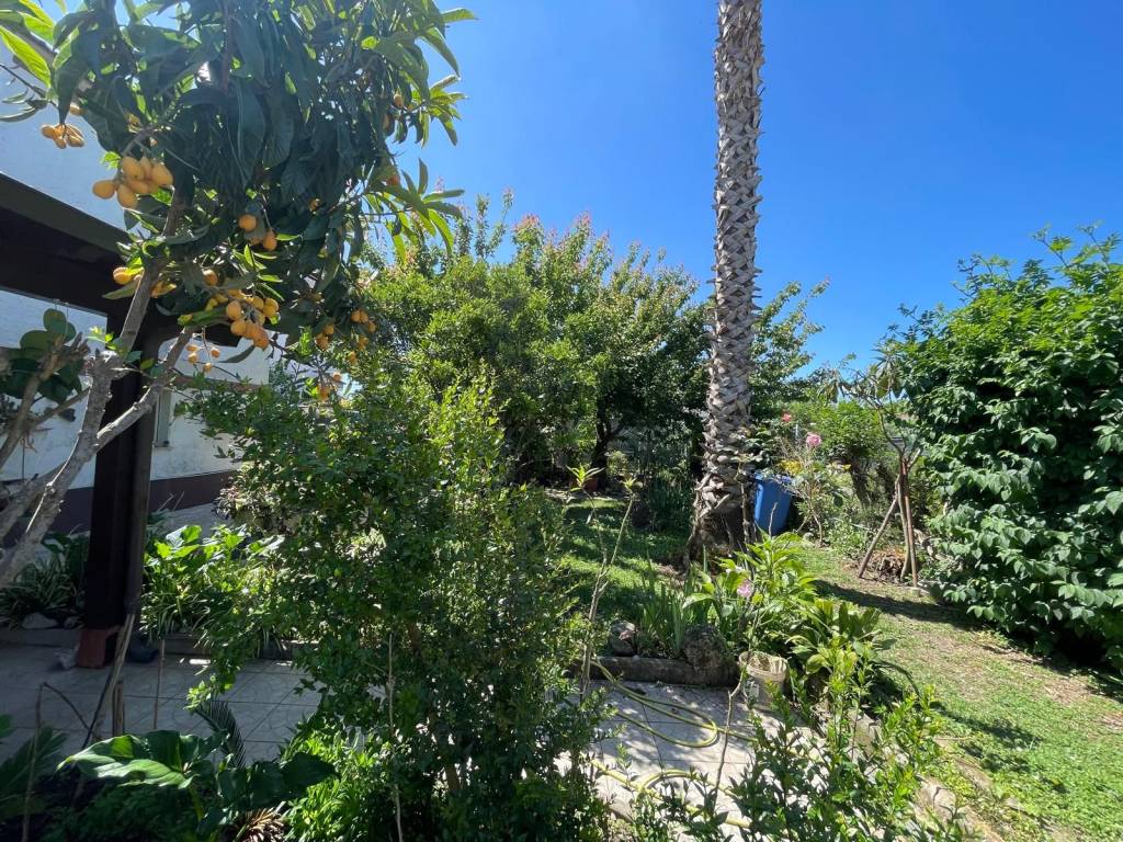 Villa a Latina in Via della Locomotiva - Foto 5