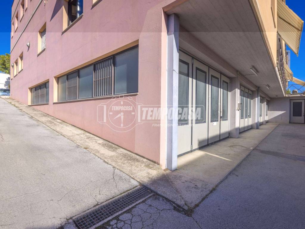 Immobile a Corridonia in Via Enrico Mattei - Foto 4