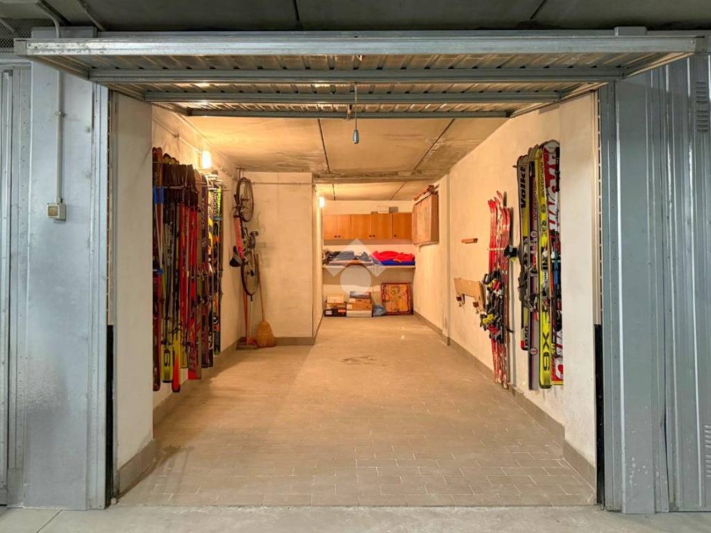 Box / garage a Bardonecchia in Via medail, 41 - Foto 3