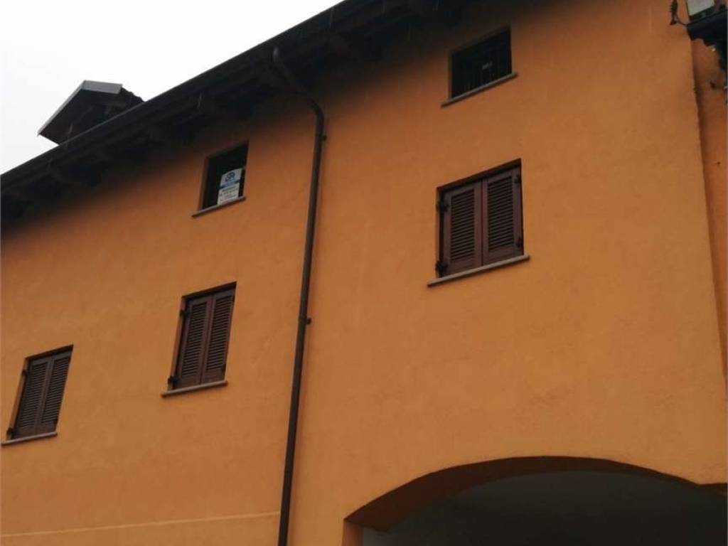 Appartamento a Roletto in VIA CARDUCCI, 15 - Foto 2