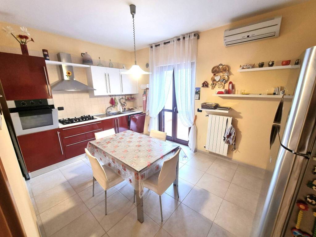 Villa a Casamassima in Via Professor Angelo Neglia - Foto 4