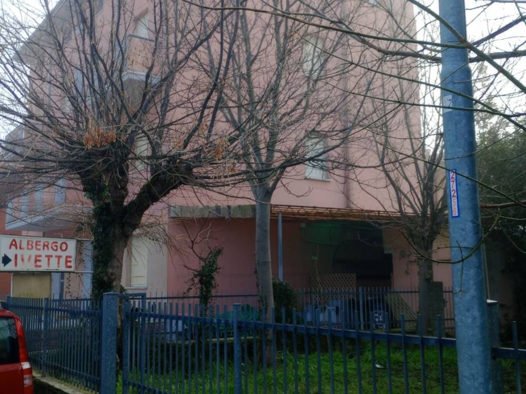 Palazzo / stabile a Rimini - Foto 3