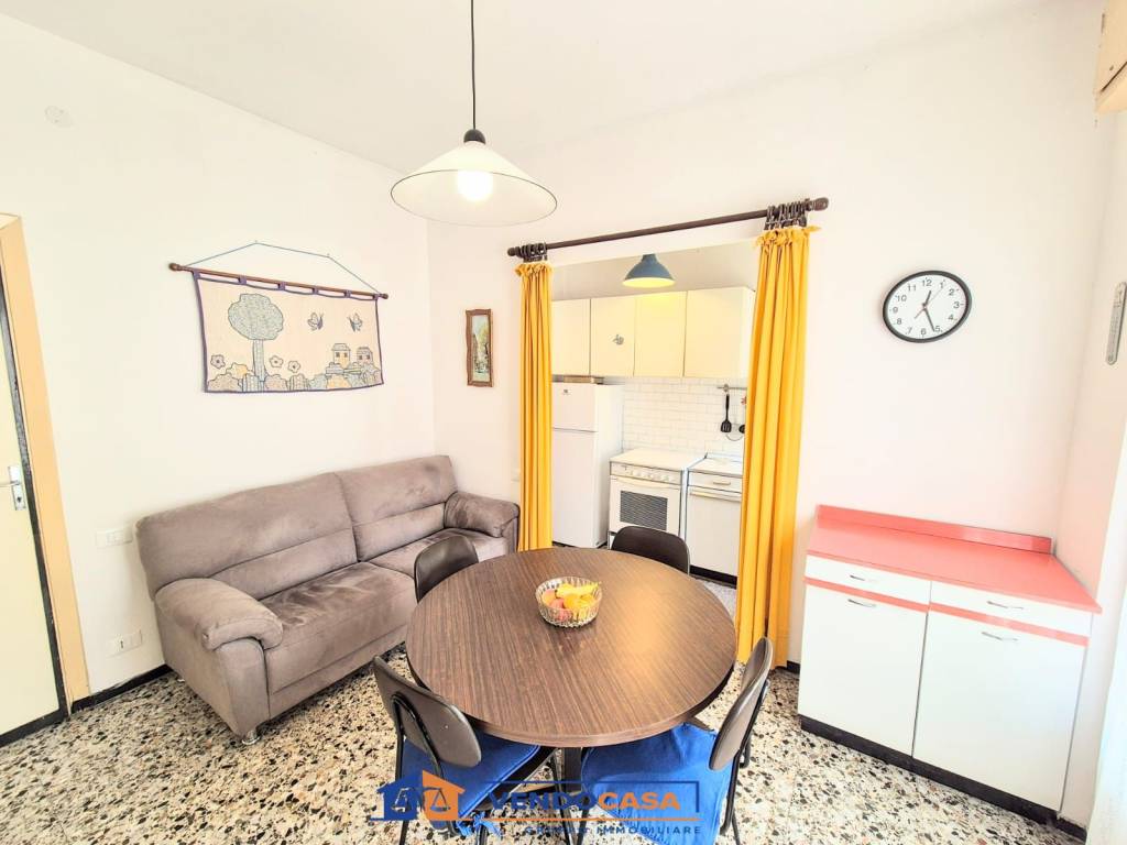 Appartamento a Finale ligure in Via Camillo Sbarbaro - Foto 4