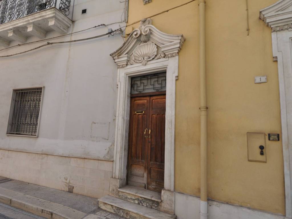 Casa indipendente a San vito dei normanni in Via Dottor Vincenzo Azzariti, 1 - Foto 5