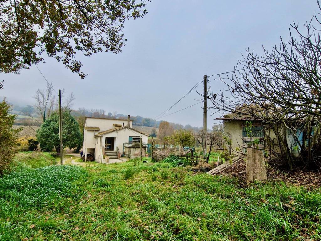 Rustico / casale a Todi in Vocabolo Vigna - Foto 2