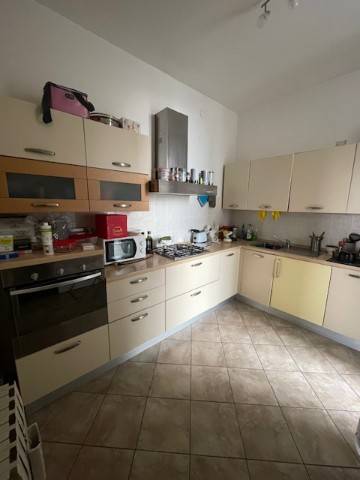 Appartamento a Tortona in Via Fratelli Franco e Vittorio Pepe - Foto 4
