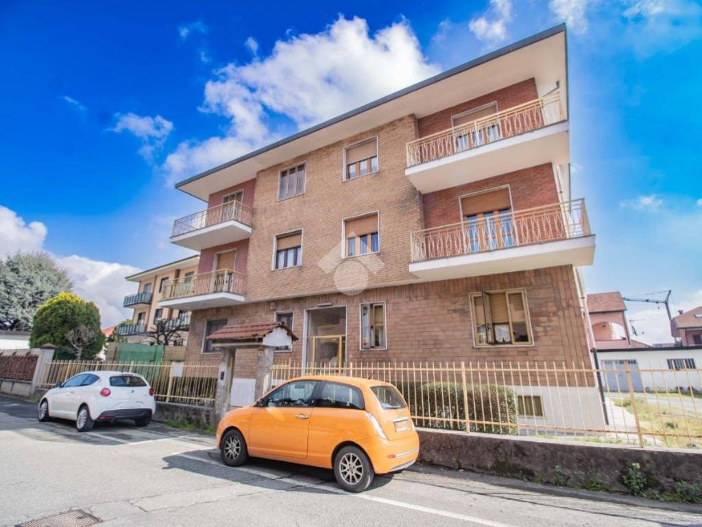 Appartamento a Leinì in Via L. Ronco, 35 - Foto 3