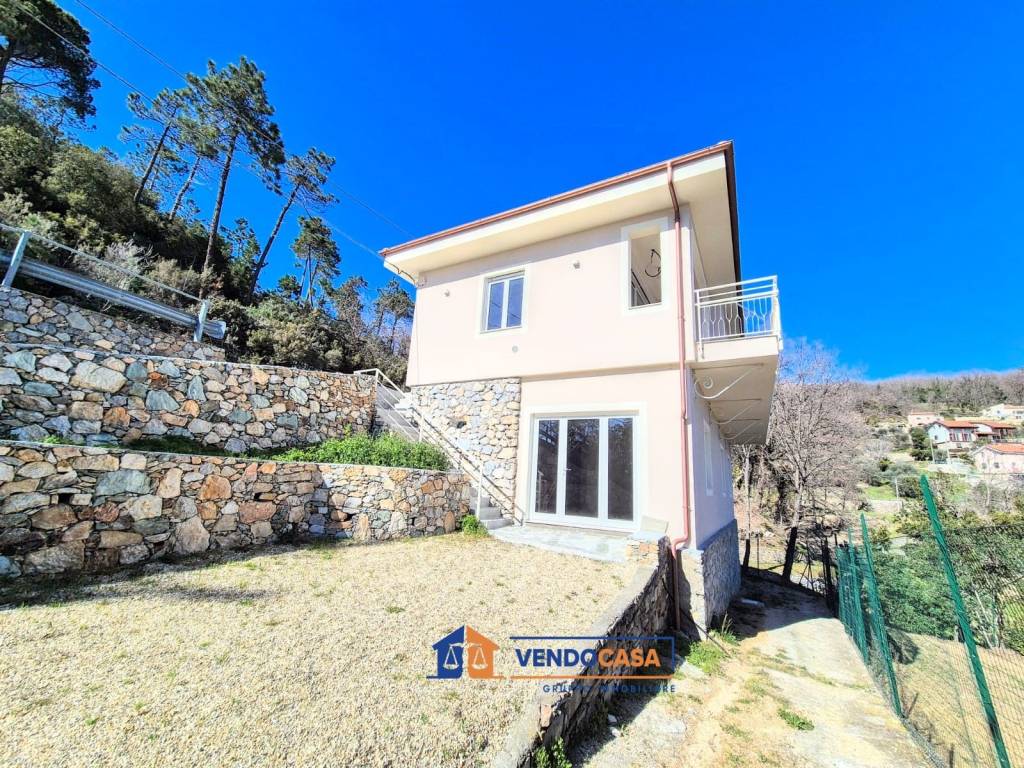 Appartamento a Finale ligure in Località Centro Olle - Foto 2