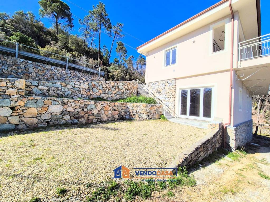 Appartamento a Finale ligure in Località Centro Olle - Foto 3