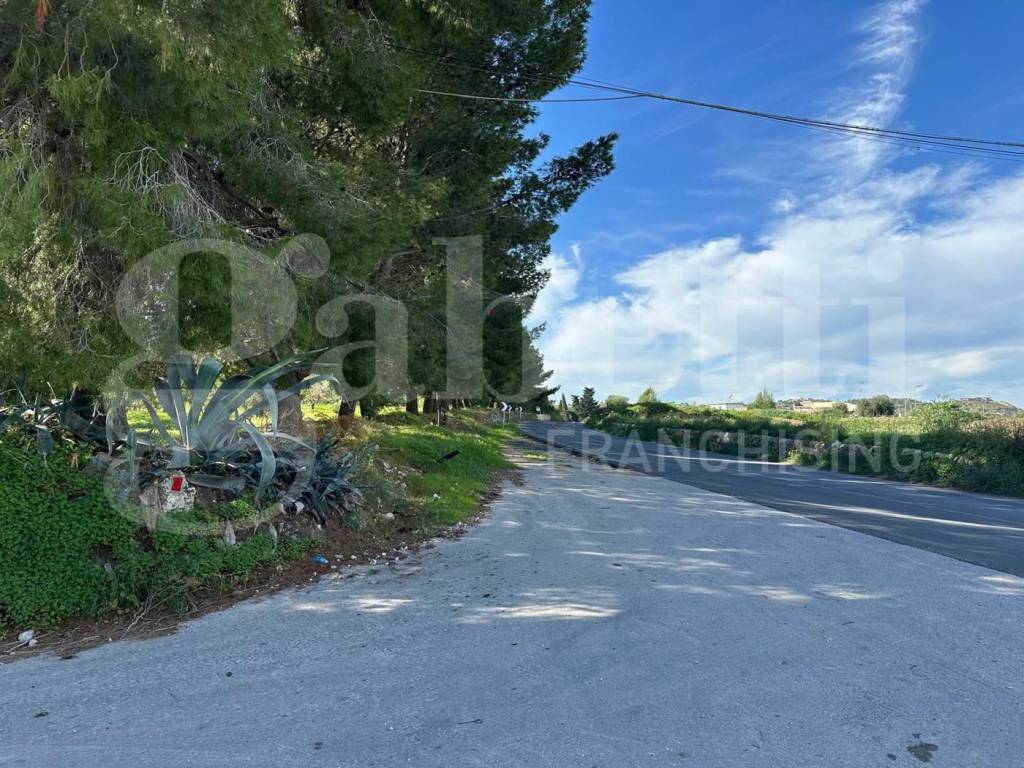 Terreno a Avola in CONTRADA TAGLIATELLI, SNC - Foto 2