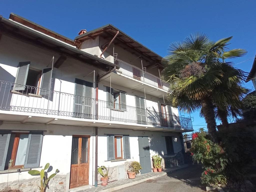 Casa indipendente a Borgomanero in Via Ruga, 21 - Foto 3