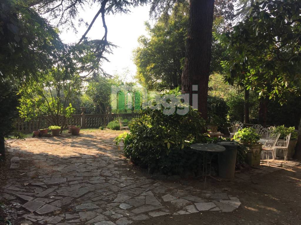 Casa indipendente a Tortona in Viale Vittorio Veneto - Foto 3