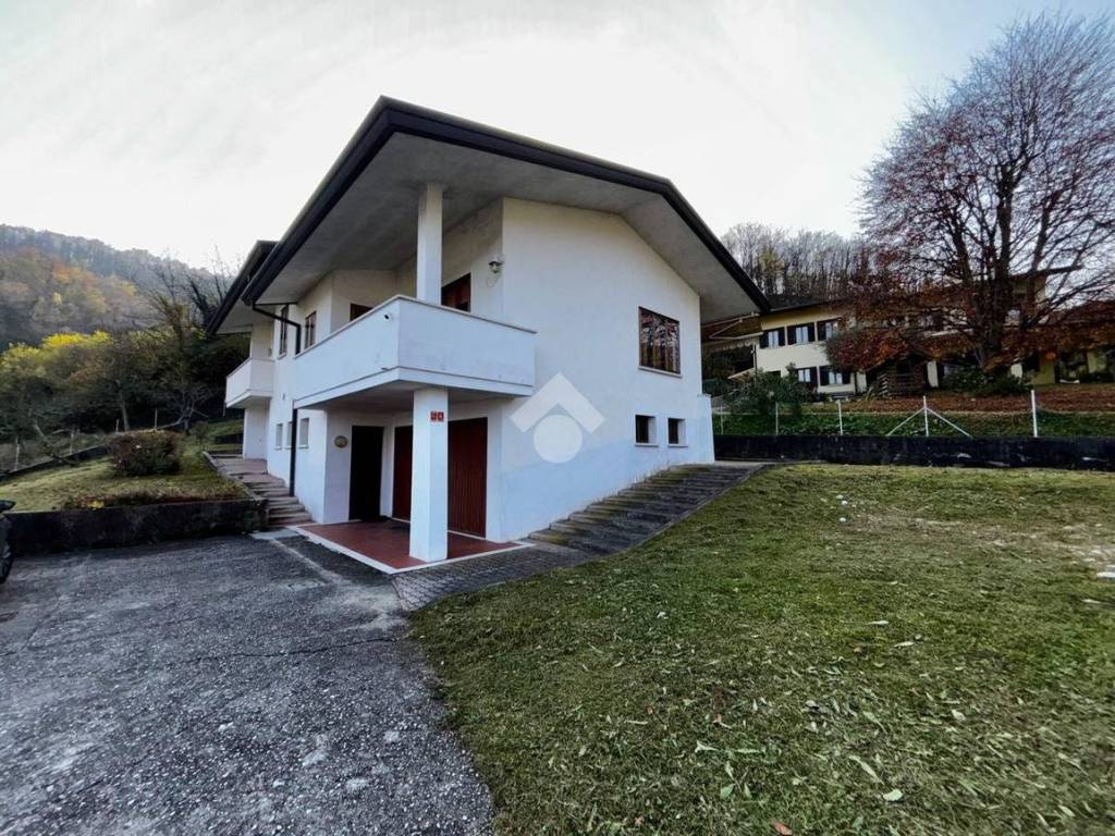 Villa a Follina in Via Follinetta - Foto 2