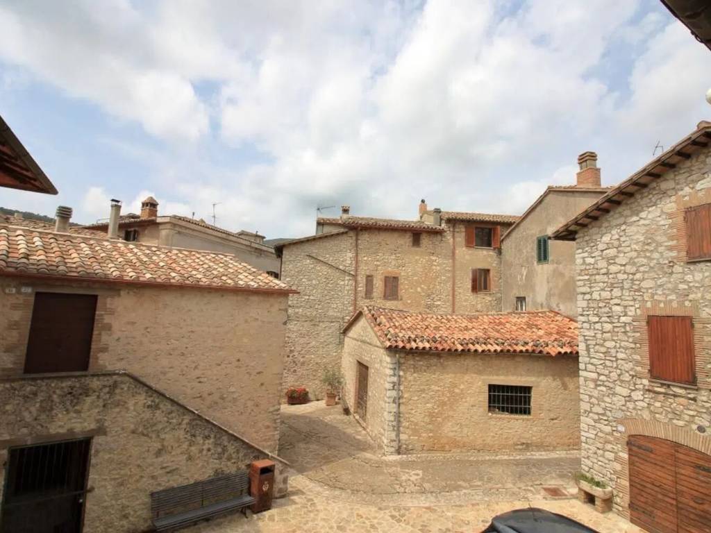 Appartamento a Avigliano umbro in Via Rotonda, 20 - Foto 2