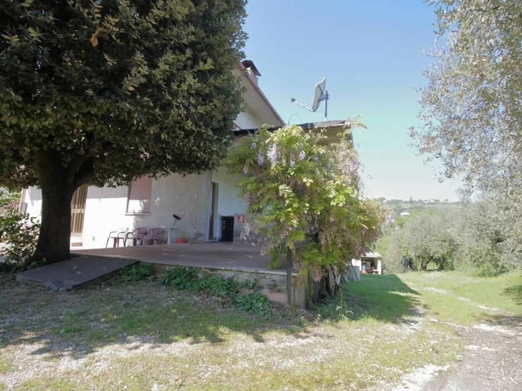 Villa a Amelia in Strada Di Cecanibbio No Number - Foto 4