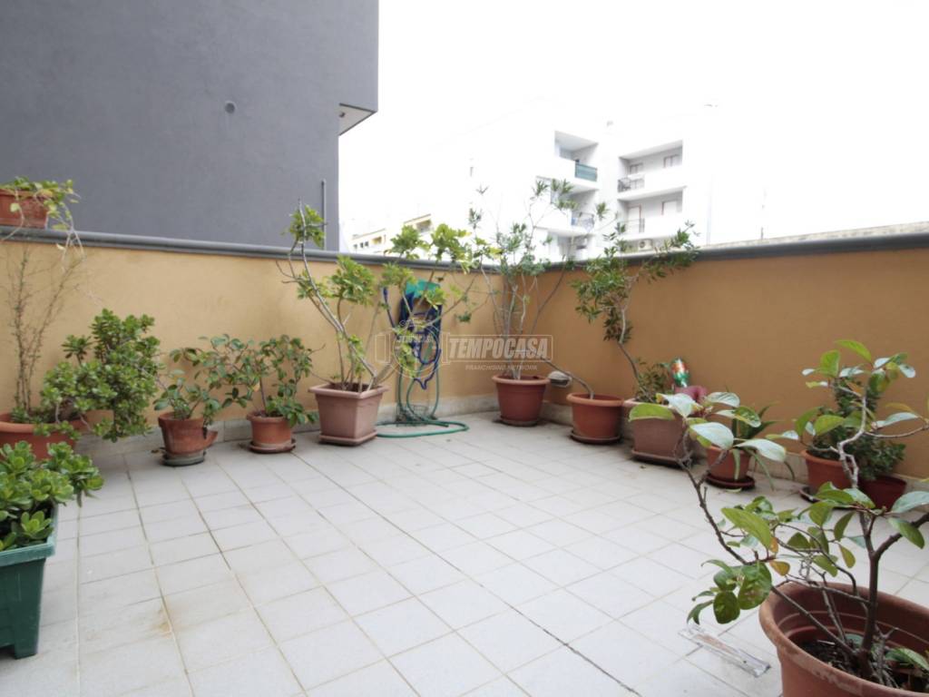 Appartamento a Monopoli in Via Giuseppe Di Vittorio - Foto 2