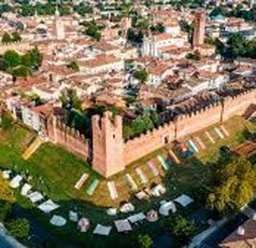 Palazzo / stabile a Castelfranco veneto in Borgo Treviso - Foto 2