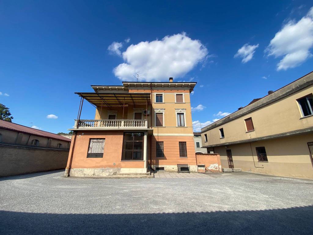 Villa a Verolanuova in Via Giuseppe Mazzini, 17 - Foto 2