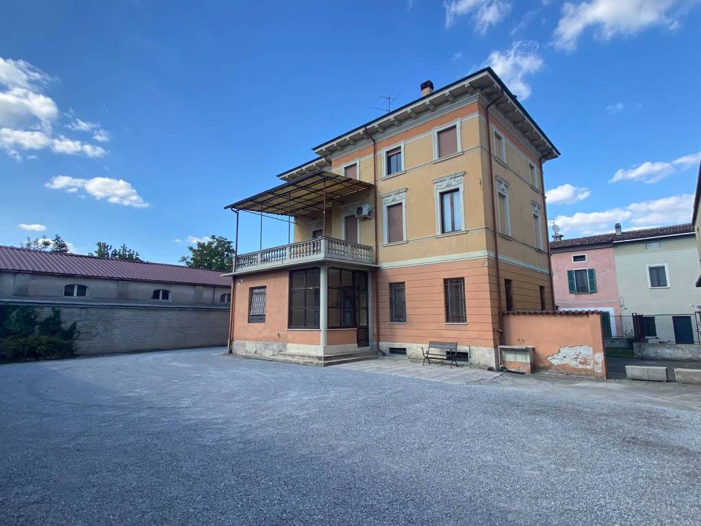 Villa a Verolanuova in Via Giuseppe Mazzini, 17 - Foto 3