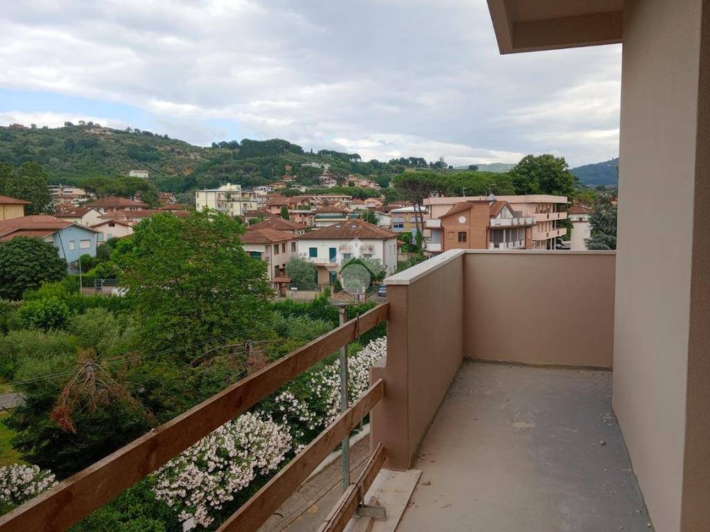 Appartamento a Montecatini-terme in Via Montebello, 11 - Foto 2