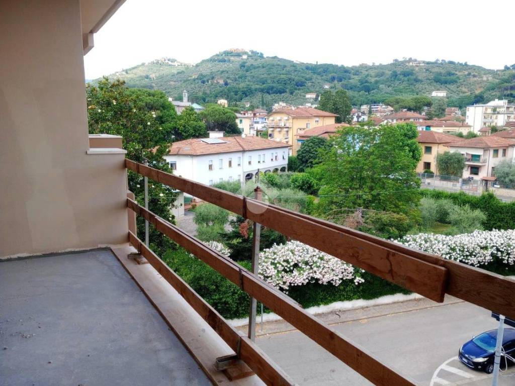 Appartamento a Montecatini-terme in Via Montebello, 11 - Foto 4