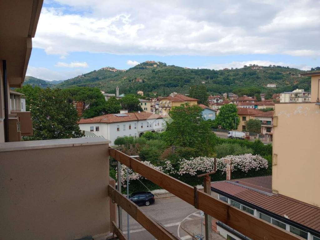 Appartamento a Montecatini-terme in Via Montebello, 11 - Foto 5