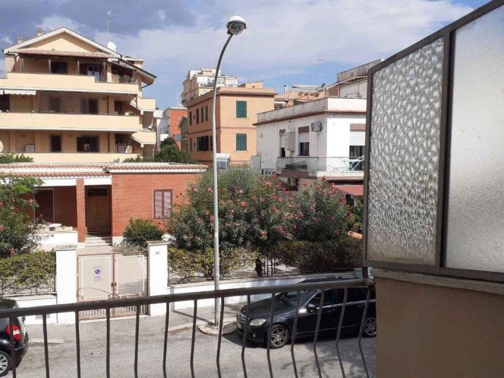 Appartamento a Ladispoli in Via Fiume, 43 - Foto 3