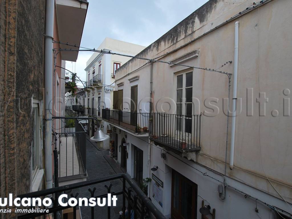 Appartamento a Lipari in Corso Vittorio Emanuele, 44 - Foto 2