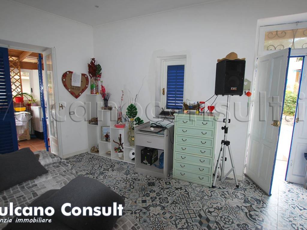 Appartamento a Lipari in Via Cesare Battisti - Foto 4