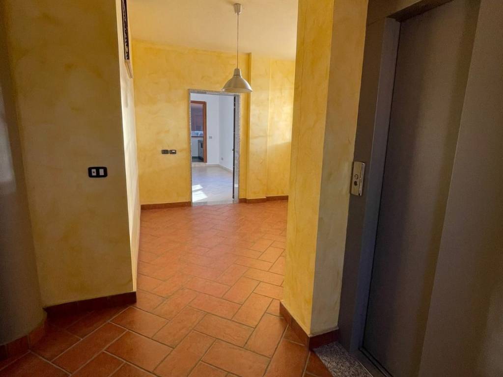 Attico / mansarda a Aprilia in Via Antonio Meucci, 18 - Foto 4