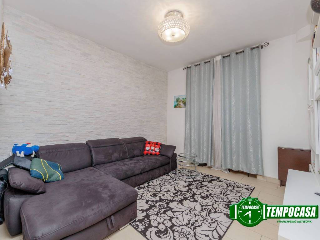 Appartamento a Cesano boscone in Via Giuseppe Garibaldi - Foto 2