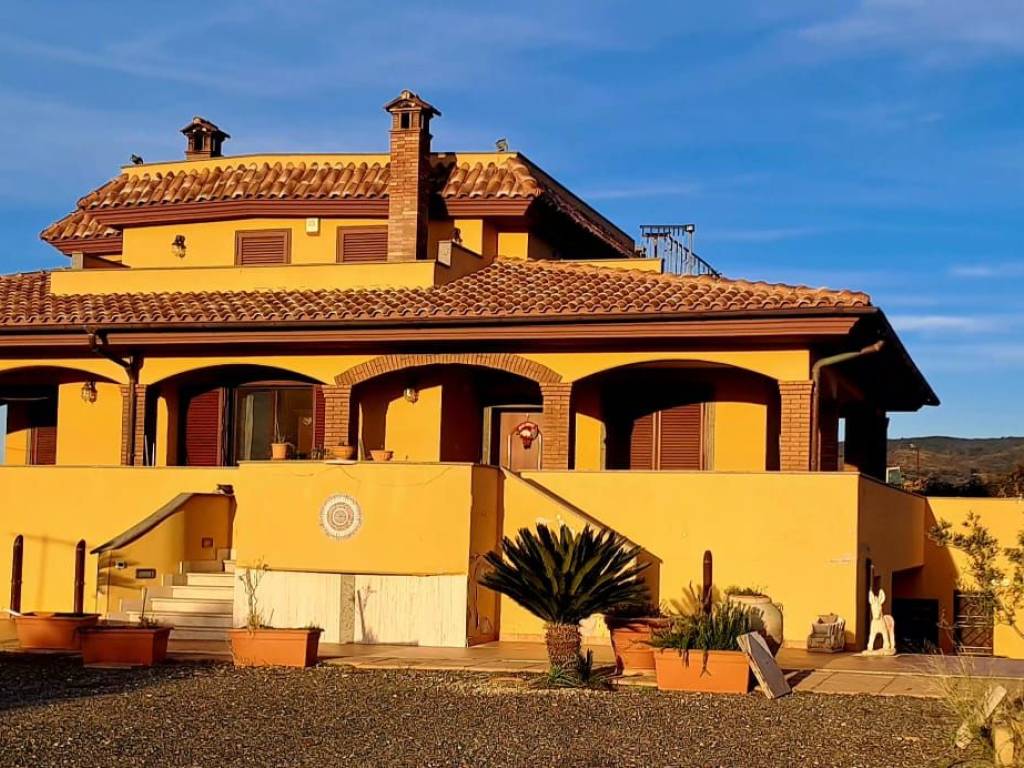 Villa a Civitavecchia - Foto 2