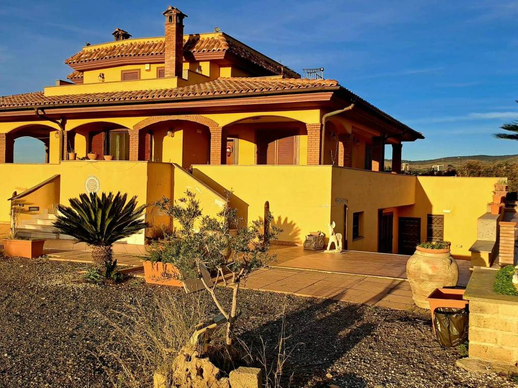 Villa a Civitavecchia - Foto 3