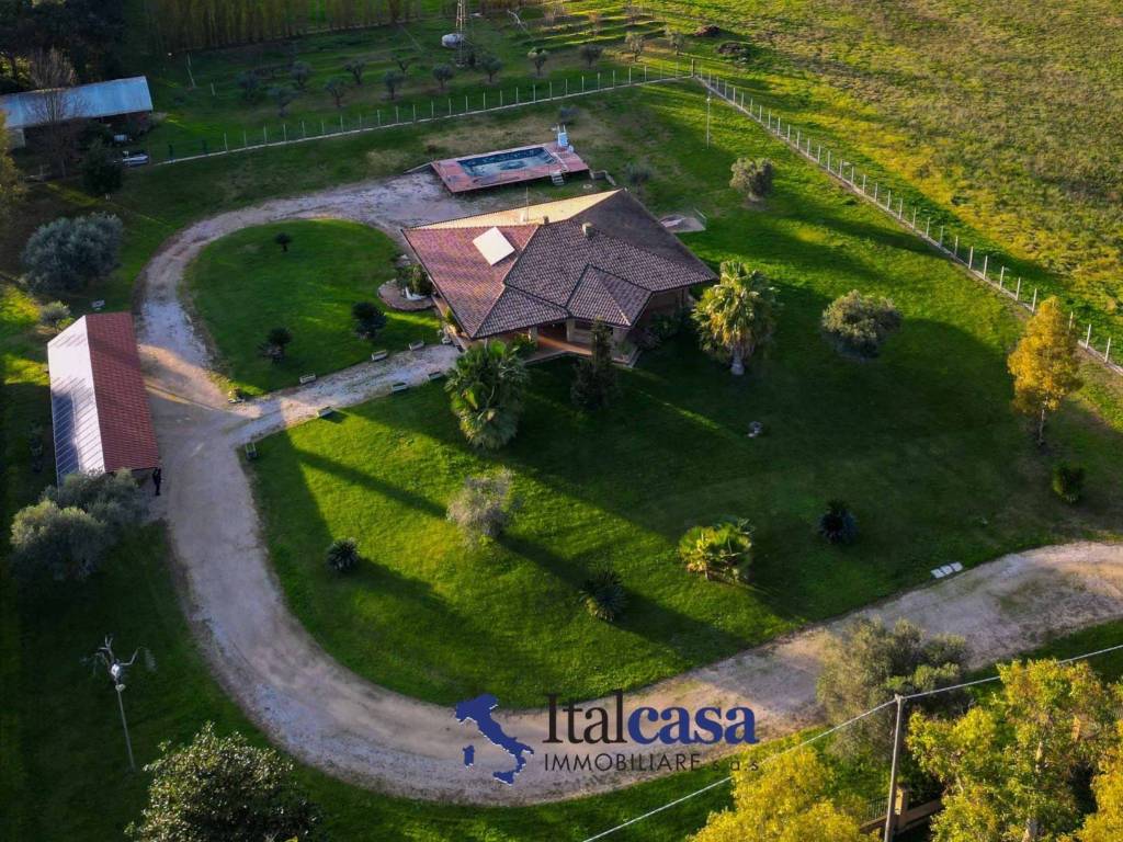 Villa a Latina in Strada di Monfalcone, 197 - Foto 4