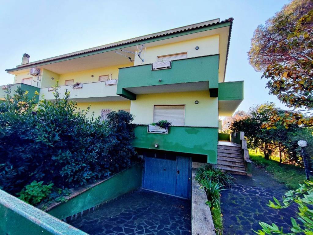 Villetta a schiera a Nettuno in Via Ronciglione - Foto 3