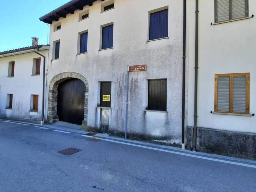 Villa a Fanna in Via Toffoli, 49 - Foto 2