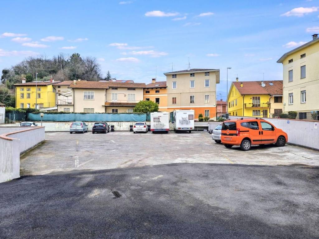 Box / garage a Schio in Via Pier Luigi da Palestrina, N. snc - Foto 3