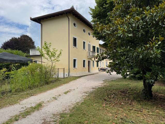 Villa a Porcia in Via Villa Scura, 38 - Foto 3