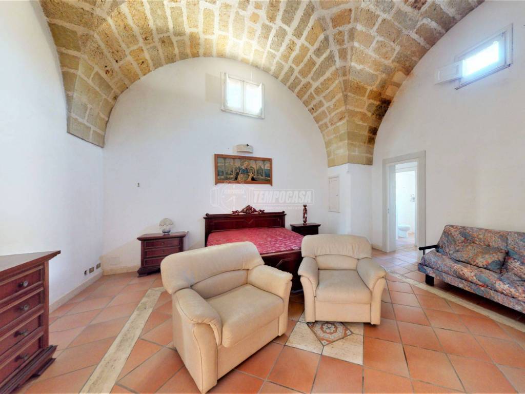 Palazzo / stabile a Melendugno in SP145 1 - Foto 2