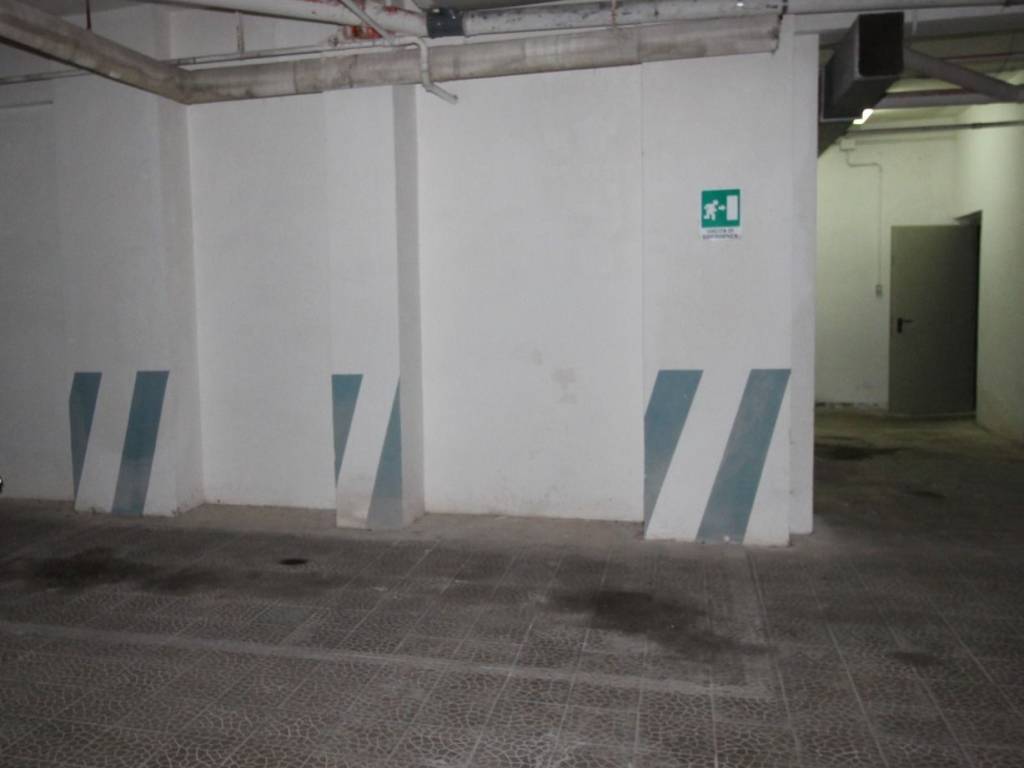Box / garage a Gallipoli in Via Antonio Rosmini - Foto 3