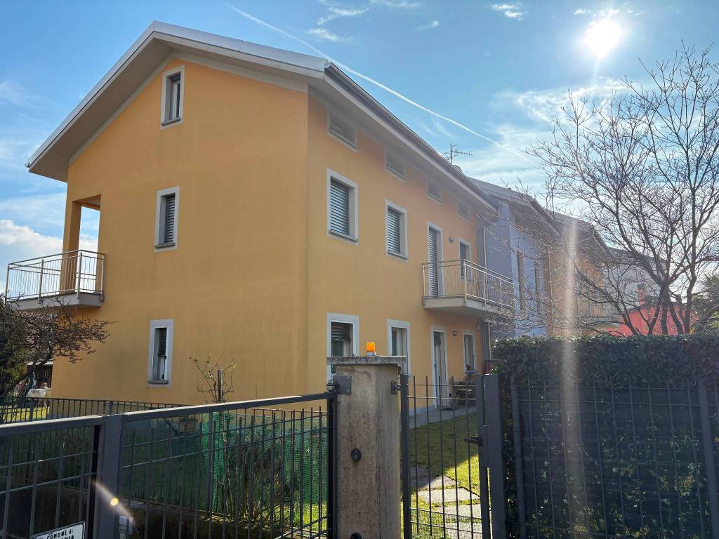 Appartamento a Verbania in Via Zara - Foto 3