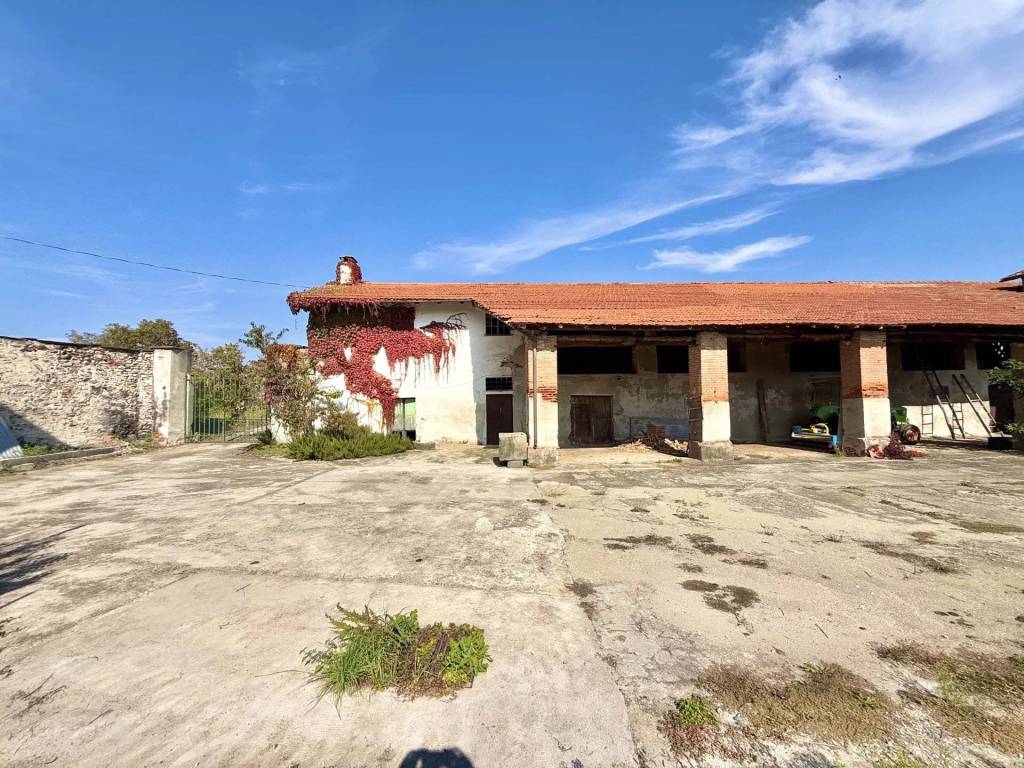 Rustico / casale a Cuneo in Via Cascina Pozzo, 18. - Foto 4