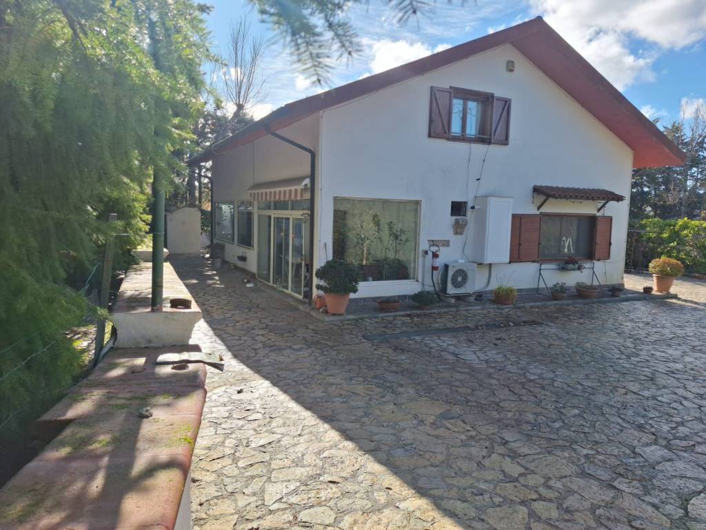 Villa a Potenza in Contrada Cugno del Finocchio - Foto 2