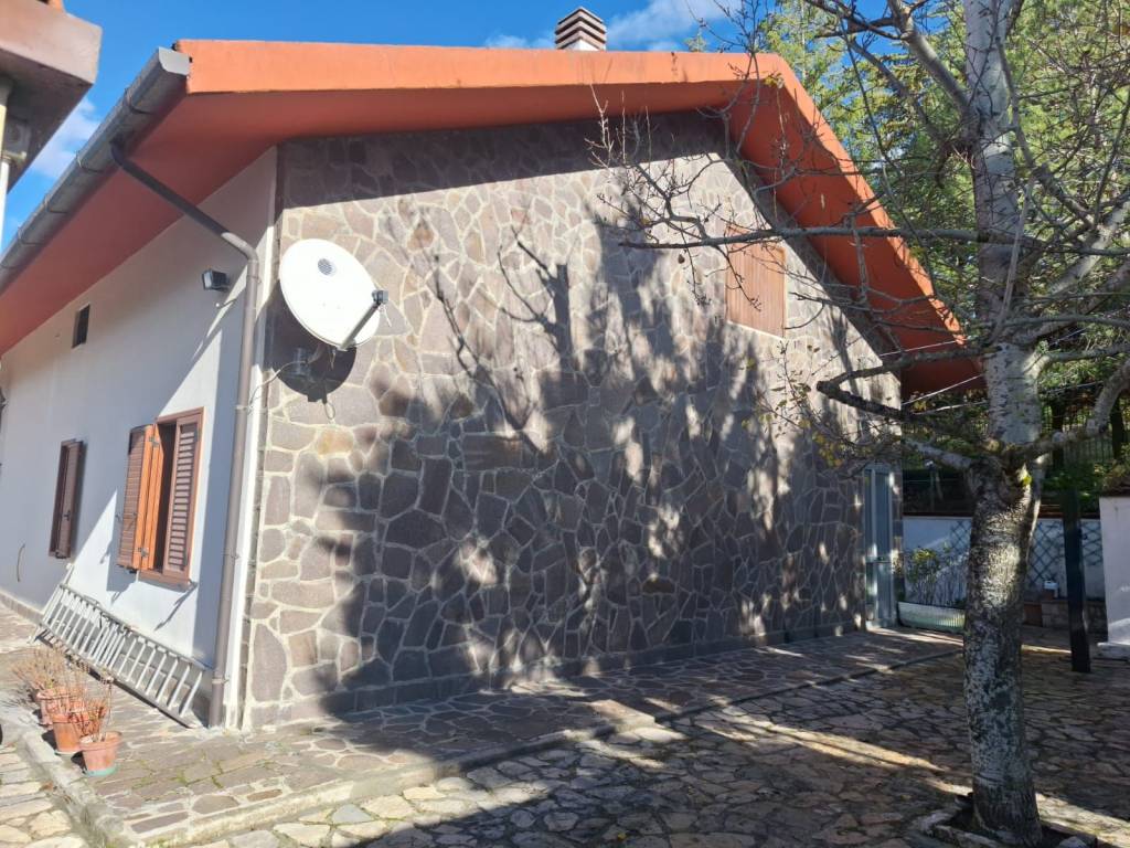 Villa a Potenza in Contrada Cugno del Finocchio - Foto 4